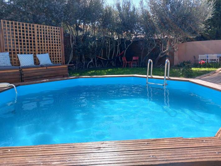 Location de vacances pour 10 personnes, avec jardin et piscine à Le Pontet - 2