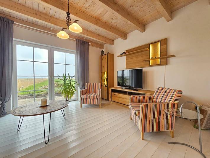 Ferienhaus für 6 Personen, mit Terrasse und Garten in Nesse