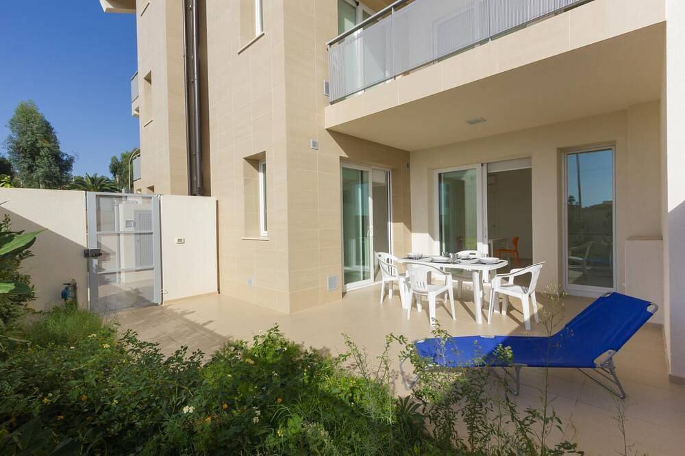 Ganze Wohnung, Erdgeschoss Whonung mit drei Schlafzimmer in Marina di Ragusa, Ragusa Provinz