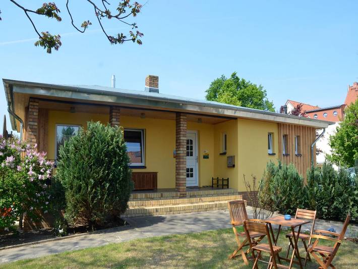 Ferienwohnung für 4 Personen, mit Balkon/Terrasse und Terrasse sowie Garten in Am Schwarzen Busch