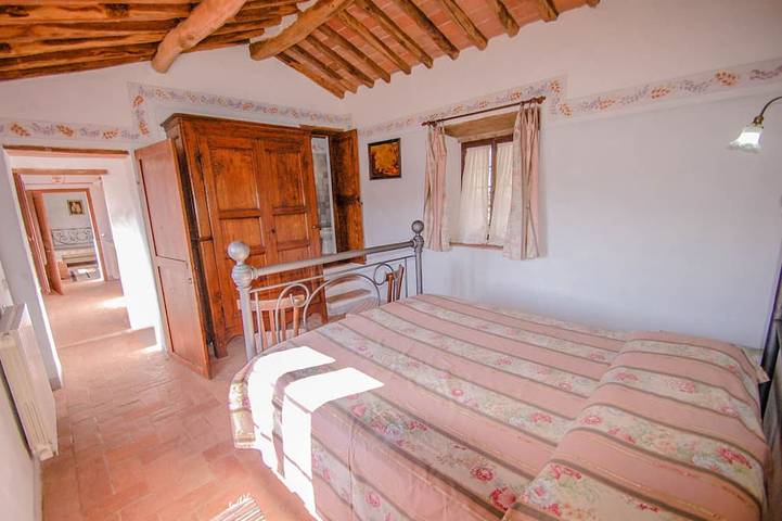 House with private pool and stunning panoramic views 20km from Pisa, Lucca, sea in Buti, Pisa e dintorni