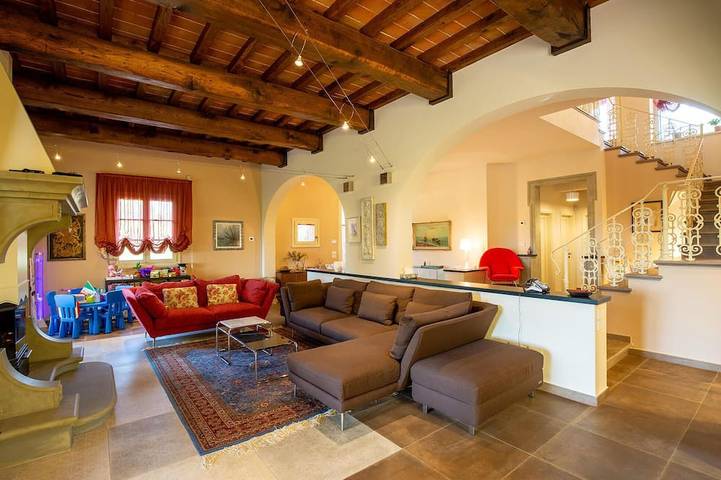 Bellissima casa con 8 camere da letto a. in Fucecchio, Firenze province