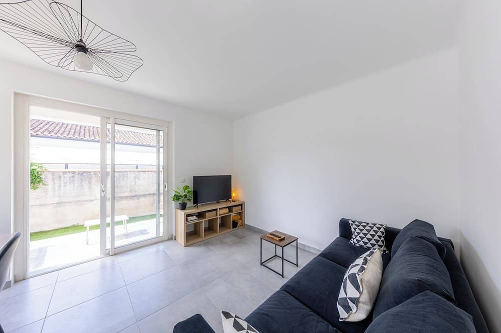 Contemporary Home Between Marseille And Aix-En-Provence In A Quiet Neighborhood in Marignane, Mittelmeerküste (Frankreich)
