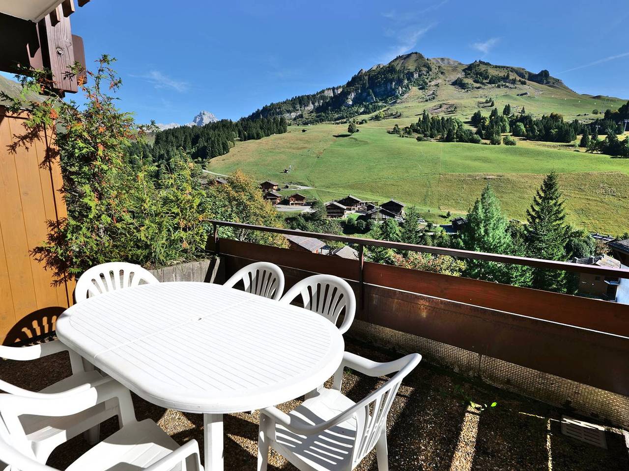 Ganze Wohnung, Komfortable 40m² Wohnung für 6 Pers. nahe Skigebiet, große Terrasse in Chinaillon, Le Grand-Bornand