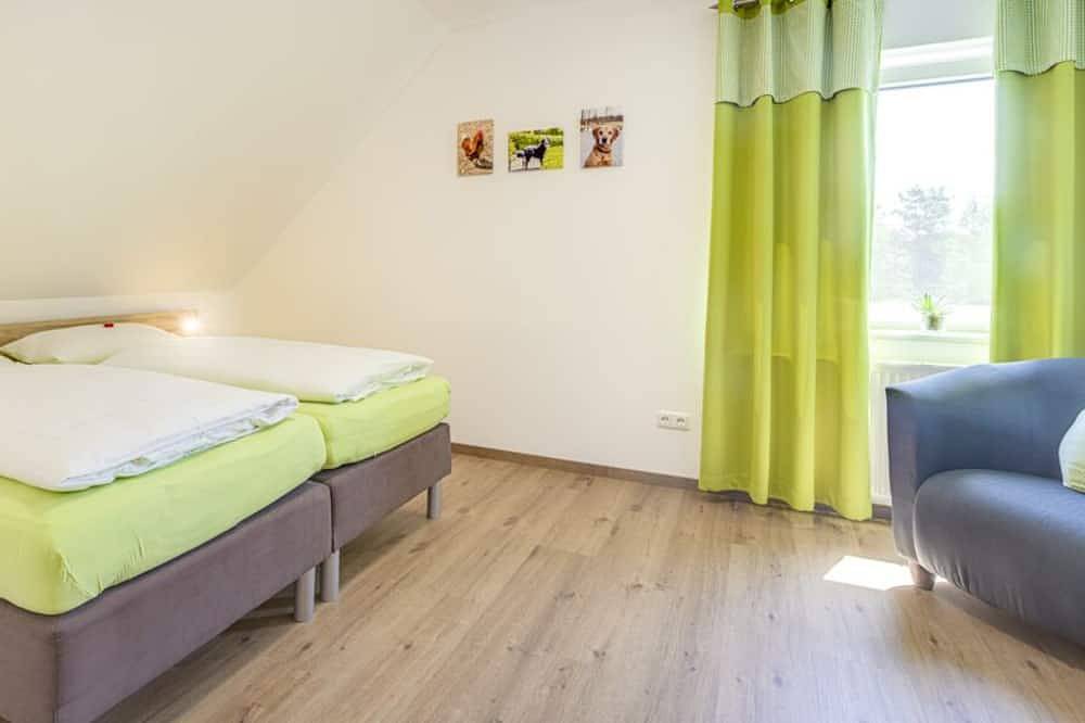 Ganze Wohnung, Ferienwohnung mit direktem Blick auf die Naab und kostenfreier Wlan-Nutzung in Burglengenfeld, Ostbayern