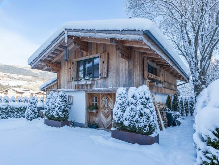Chalet für 7 Personen, mit Terrasse und Garten sowie Sauna
