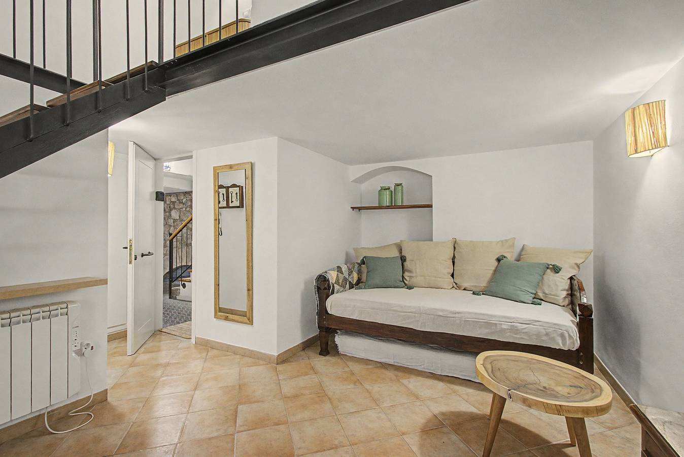 Apartment 'Portal Del Barri Vell' with Wi-Fi