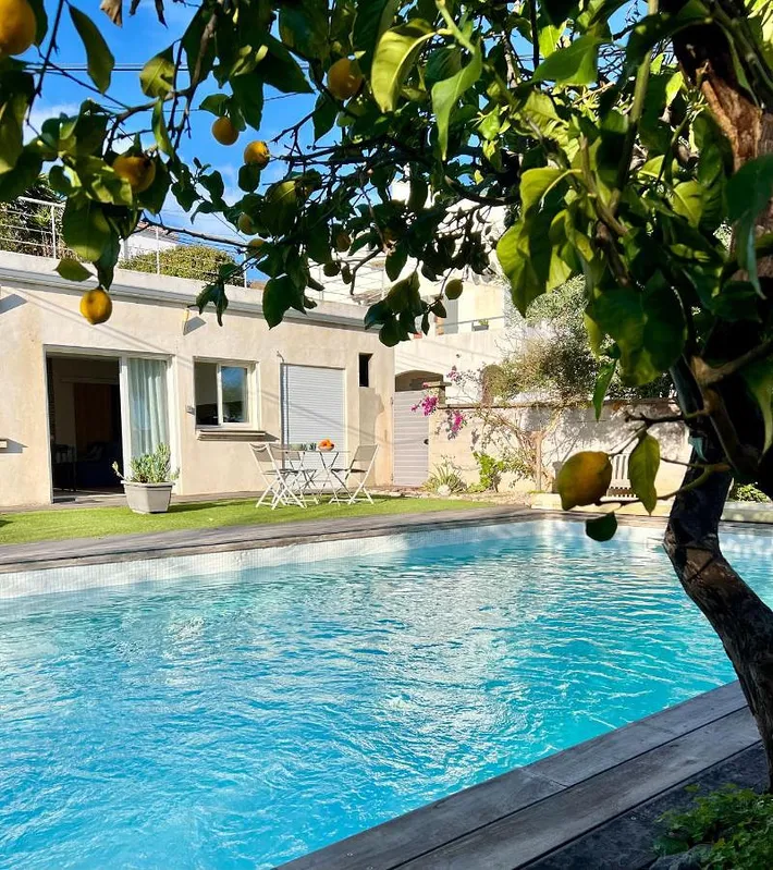Apartamento de vacaciones para 4 personas, con jardín además de vistas y piscina - 1