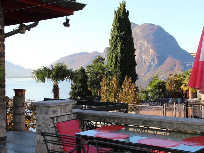 Ferienwohnung für 5 Personen, mit Pool und Balkon