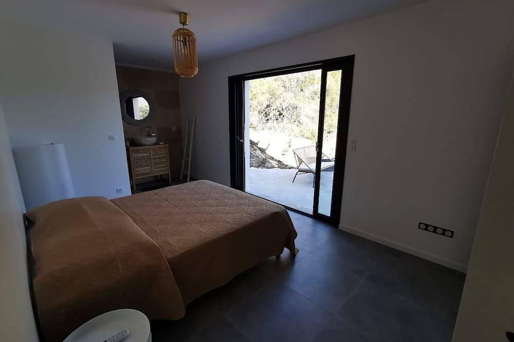Villa Isula 2 Minuten vom Strand Lozari entfernt! in Palasca, Calvi und Umgebung