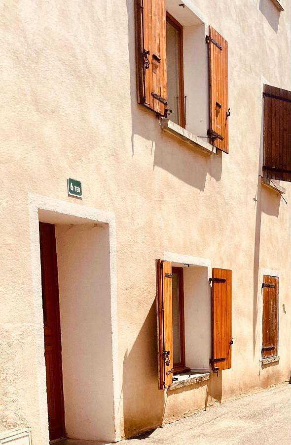 Gîte pour 7 personnes dans Beaurepaire - 3