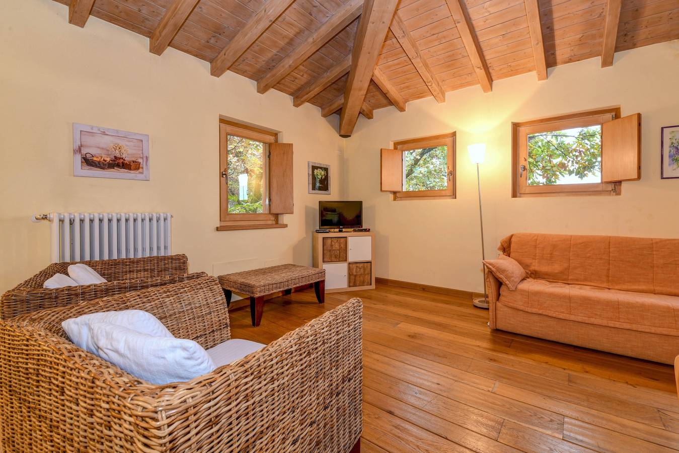 Apartamento entero, Elegante apartamento Torretta en Agriturismo Colleincanto in Gavardo, Montañas Garda