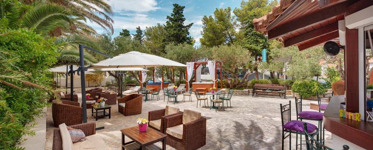 Hotel per 2 persone, con sauna e piscina nonché panorama e giardino, con animali domestici - 1