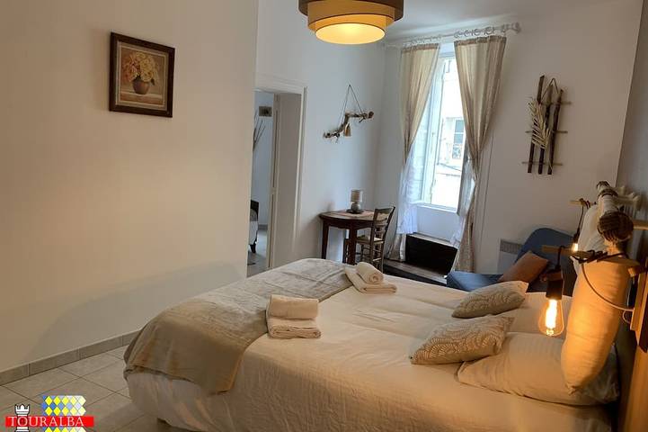 Location de vacances pour 5 personnes, avec jardin à Aubeterre-sur-Dronne - 3