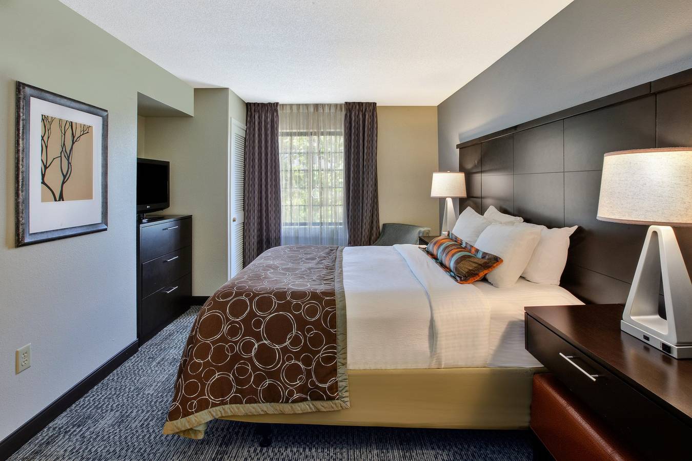 Entire apartment, Staybridge Louisville-East in Louisville, Jefferson County (KY)