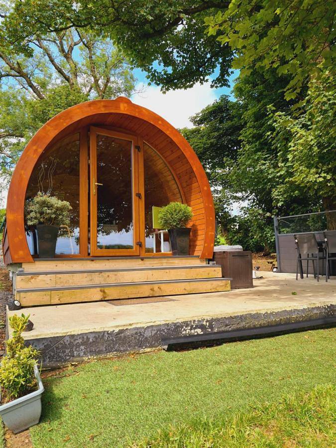 Tienda para 4 personas, con jardín y jacuzzi - 1