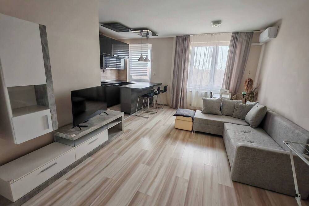 Ganze Wohnung, Domby Apartment mit Balkon in Ketschkemet, Kecskeméti járás