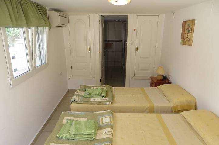 Villa für 8 Personen, mit Terrasse und Garten in Moraira - 2