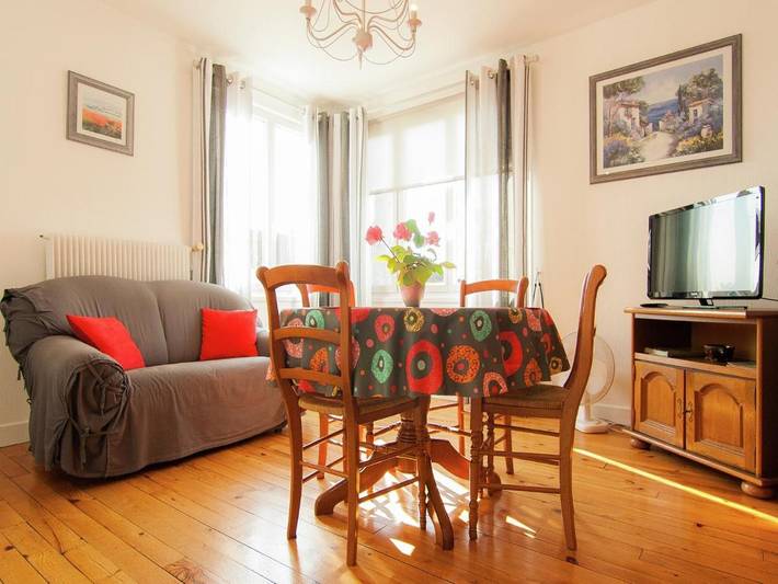 Location de vacances pour 4 personnes, avec piscine et jardin à Malemort-sur-Corrèze - 2