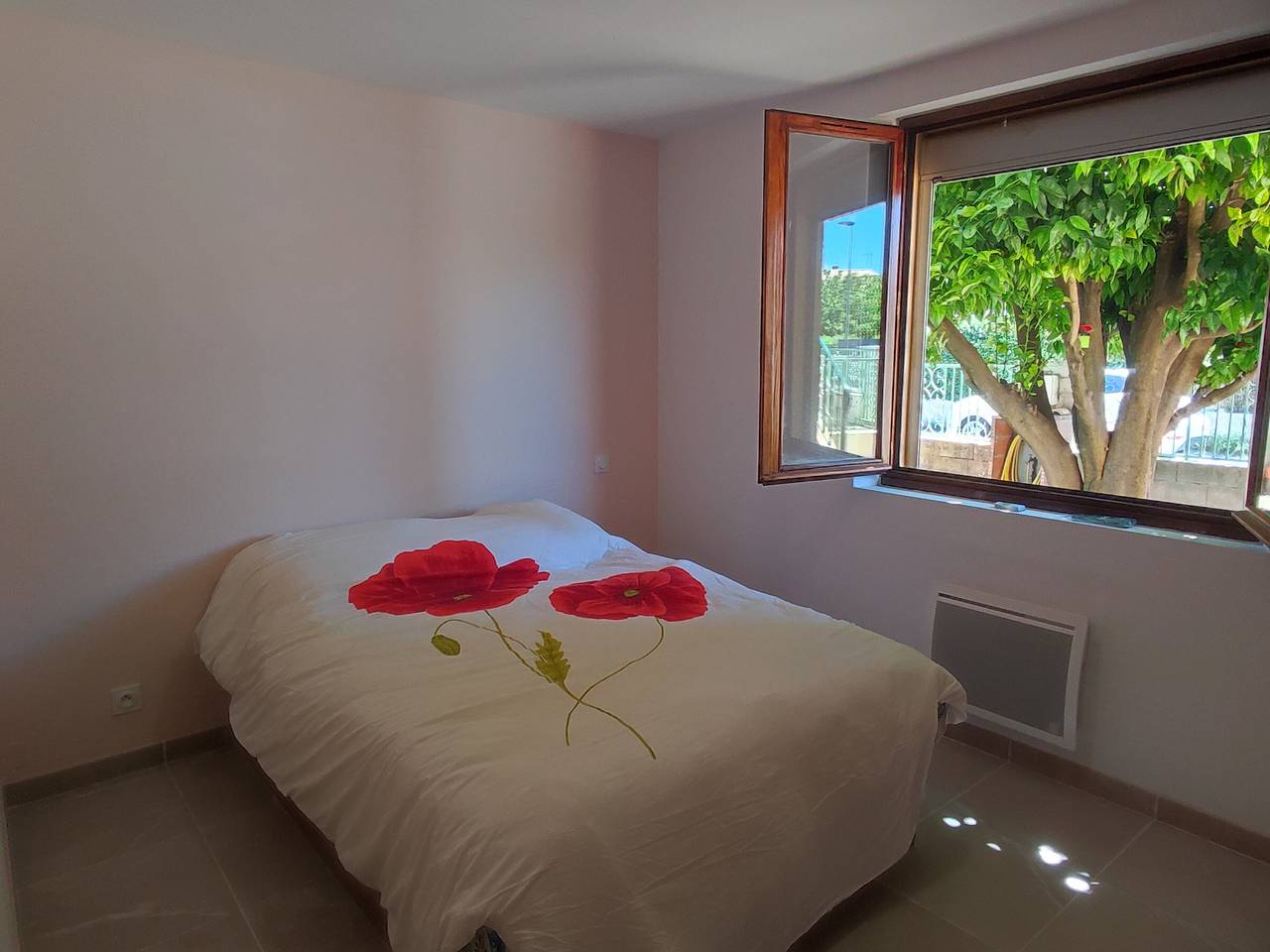 Ganze Wohnung, Valros: 3-Zimmer-Wohnung, nahe Pézenas, ideal für 8 Personen in Valros, Côte d'Améthyste