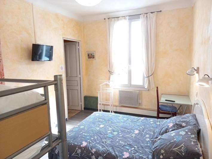 Hôtel pour 2 personnes, avec vue à Entrevaux - 3
