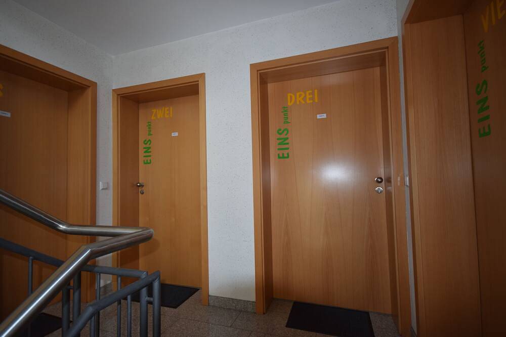 Ganze Wohnung, Apartment mit Balkon (1.3) | Parkplatz | Perfekt für Geschäftsreisende in Biberach an der Riß, Oberschwaben