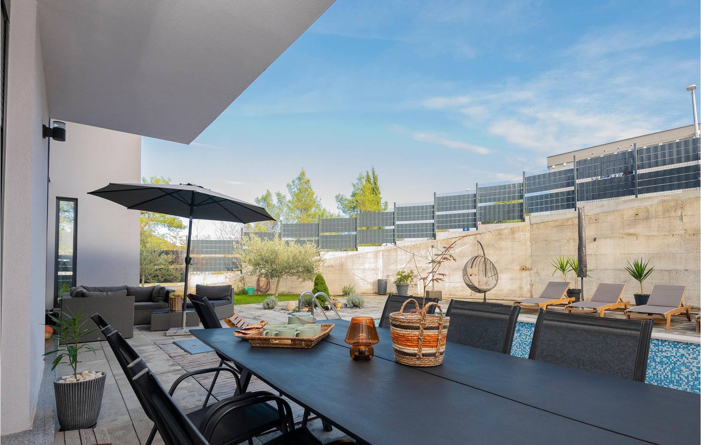 Charmante 220 m² große Ferienwohnung mit Pool, WLAN und Küche – 700 m vom Zentrum von Vrgorac entfernt in Vrgorac, Makarska Riviera