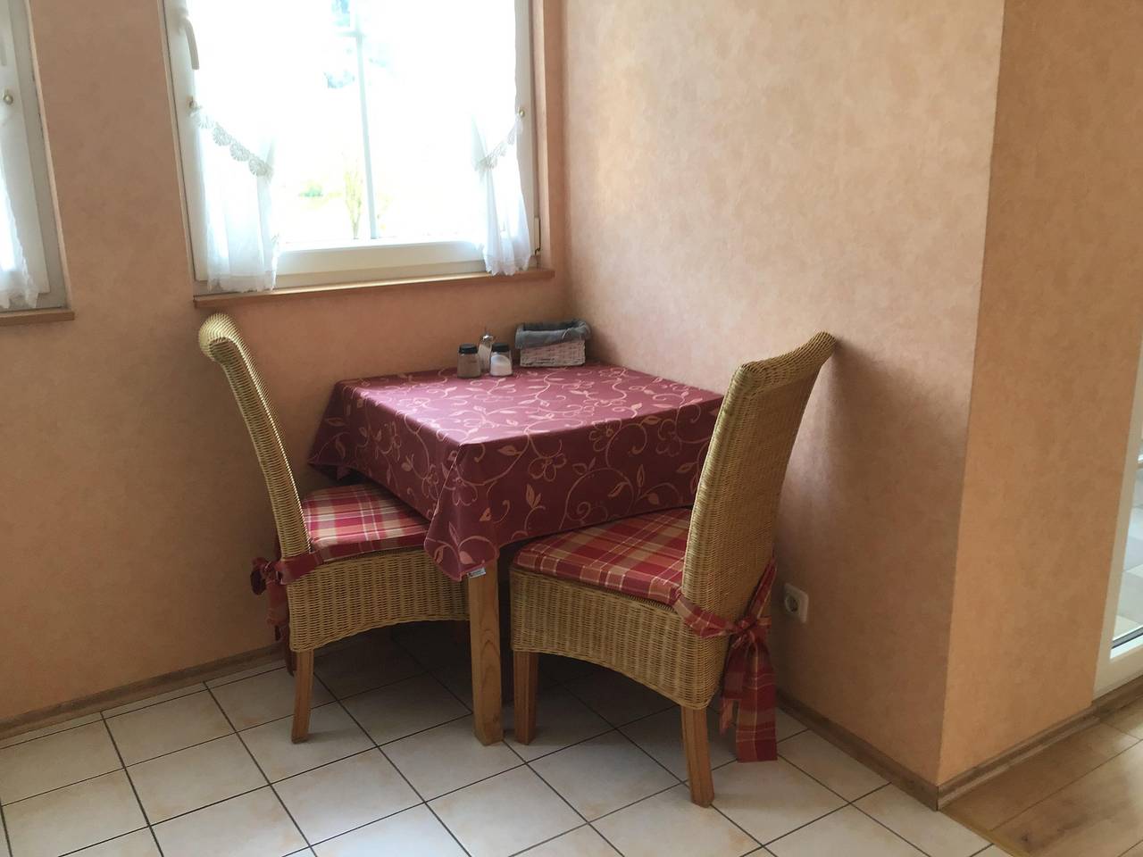 Ganze Ferienwohnung, Appartement/Fewo Nr. 2 in Kröv, Bernkastel-Kues & Umgebung