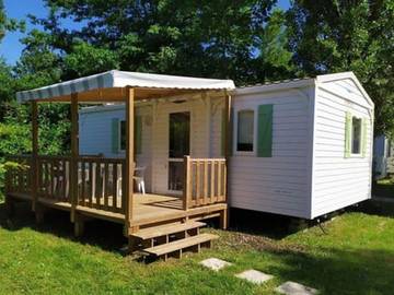 Mobil home pour 6 personnes, avec terrasse et piscine, animaux acceptés à Groléjac