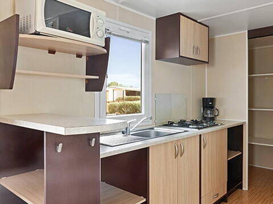 Tour Opérateur sur le Camping La Pierre Verte - Mobilhome 6 personas - Mobil-home | Confort | 2 Dormitorios | 4/6 Pers. | Terraza elevada in Frejus, Region de Draguignan