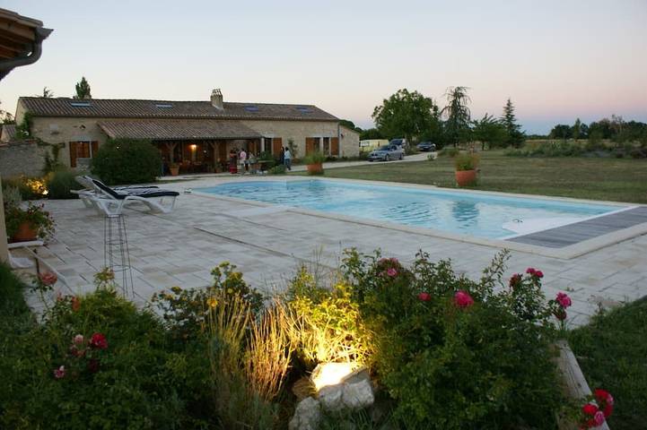 Location de vacances pour 10 personnes, avec Terrasse et Jardin à Sigoulès