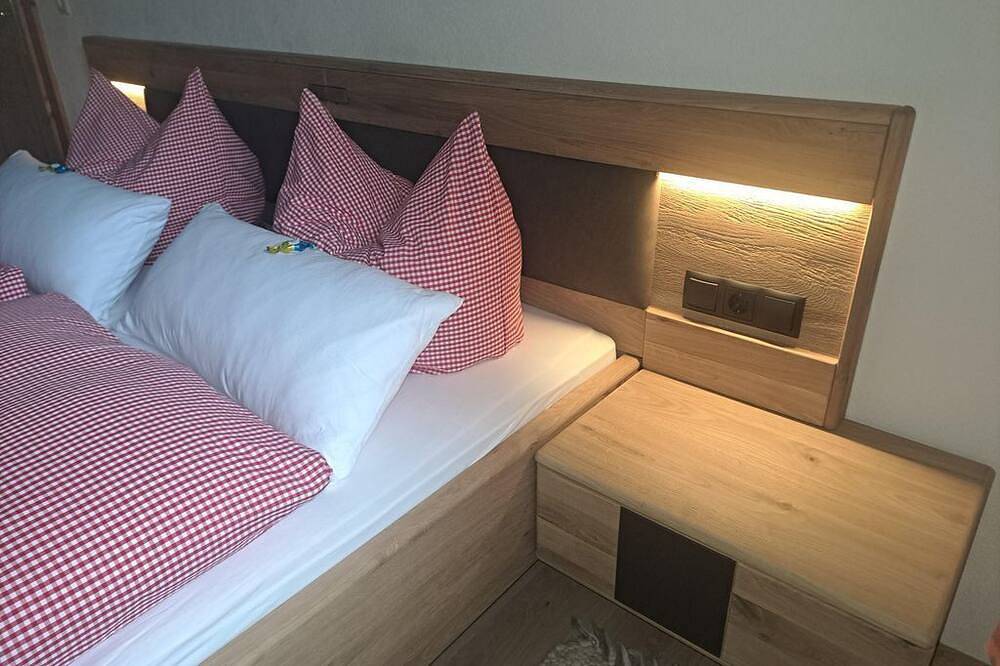 Ganze Wohnung, Ferienwohnung Leismüller - Apartment A in Scharnitz, Arnspitzgruppe
