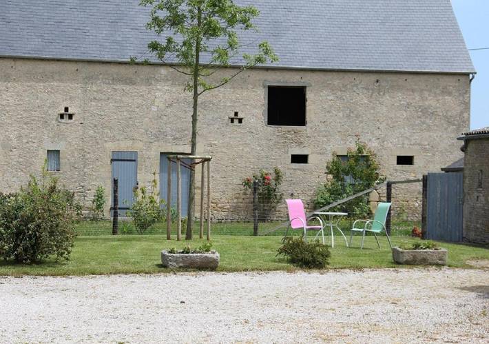 Chambre d’hôte pour 2 personnes, avec vue ainsi que terrasse et jardin à Grandcamp-Maisy - 3