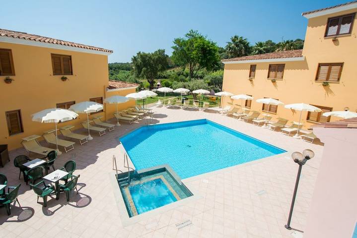 Studio für 2 Personen, mit Garten und Pool