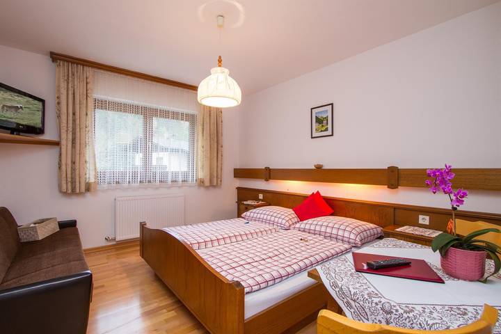 Ferienwohnung für 2 Personen, mit Sauna und Garten sowie Pool in Unken - 4