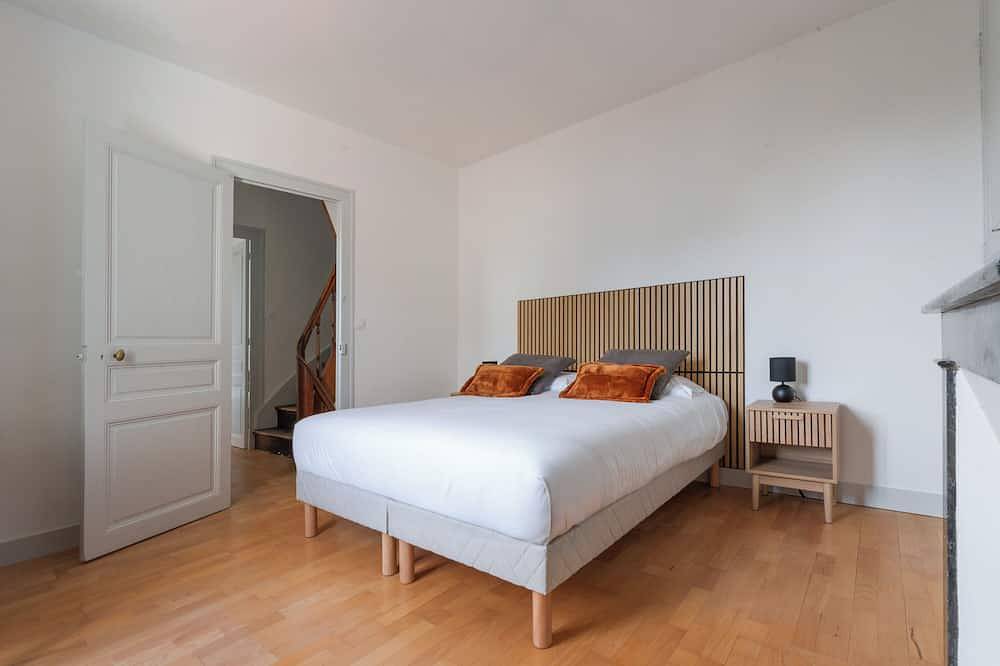 House with Ac and garden Tours centre 8 people 4 bedrooms in Tours, Tours und Umgebung