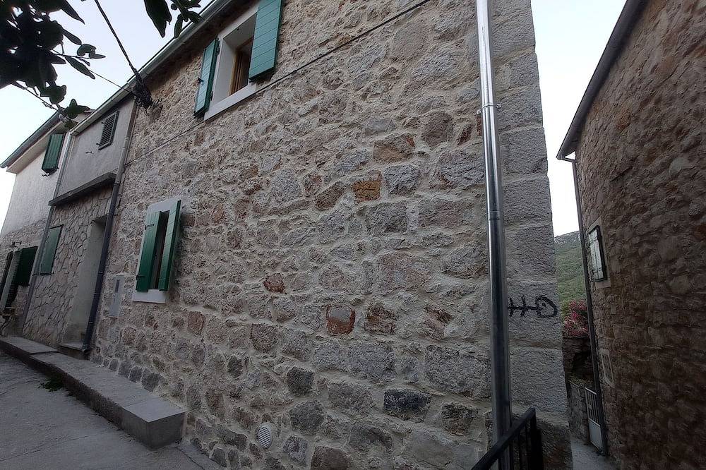 Ganze Wohnung, 1-Zimmer-Ferienwohnung mit Klima Pitve, Hvar in Pitve, Hvar