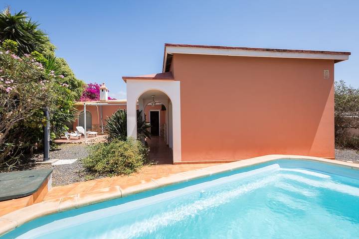 Casa vacanza per 6 persone, con Terrazza e Giardino nonché Piscina a Antigua