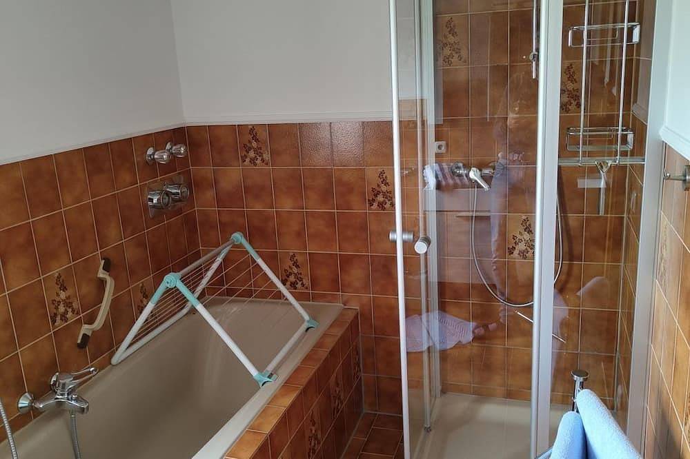 Ganze Wohnung, Haus Lermer - Ferienwohnung 2 in Altenau (Bayern), Saulgrub