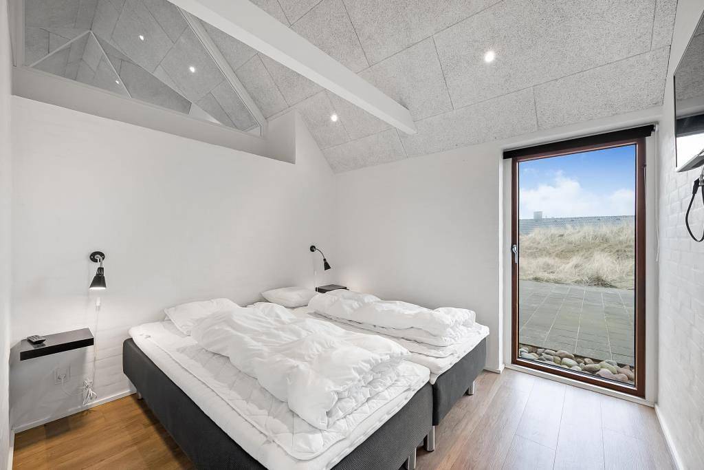  Architecturally beautiful holiday home in an exclusive location in Søndervig, Holmsland Klit