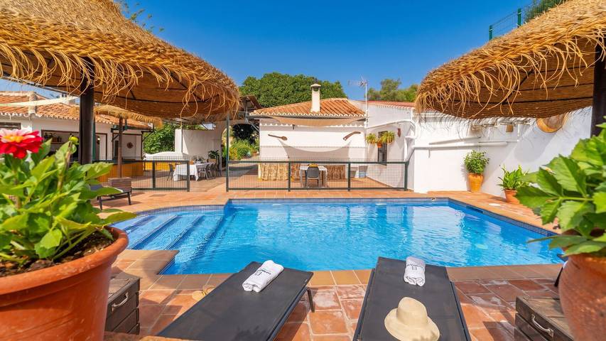 Ferienhaus für 12 Personen, mit Pool