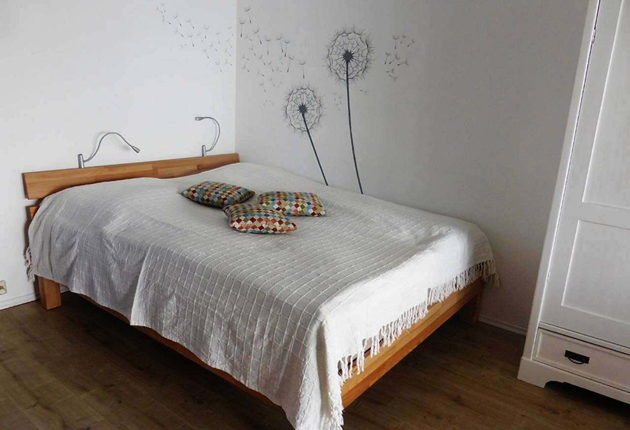 Ganze Wohnung, One Room Apartment with Balcony in Konstanz, Untersee