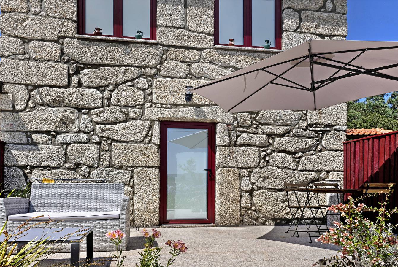 La Quinta das Carvoeiras  'Casa Do Caseiro - T2' con vistas al lago, Wi-Fi y aire acondicionado in Anissó e Soutelo, Distrito de Braga