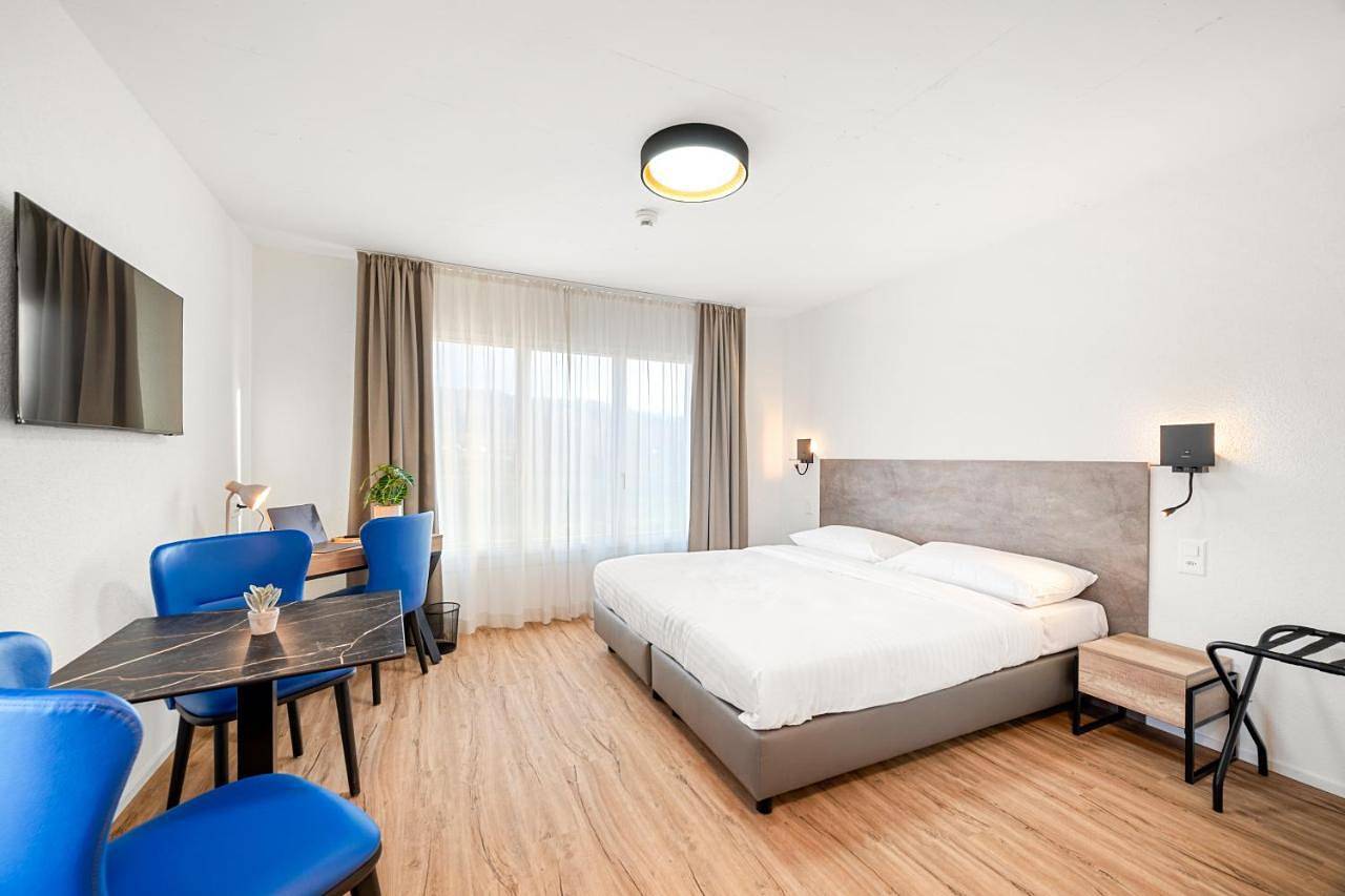 Hine Adon Avenches A2 Hotel Aparthotel with Tea room - Self Checkin in Avenches, Lac de Morat & Estavayer-le-Lac Région
