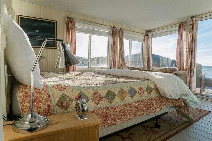 Cabin rentals and lodges for 4 people, with terrace in New Brunswick