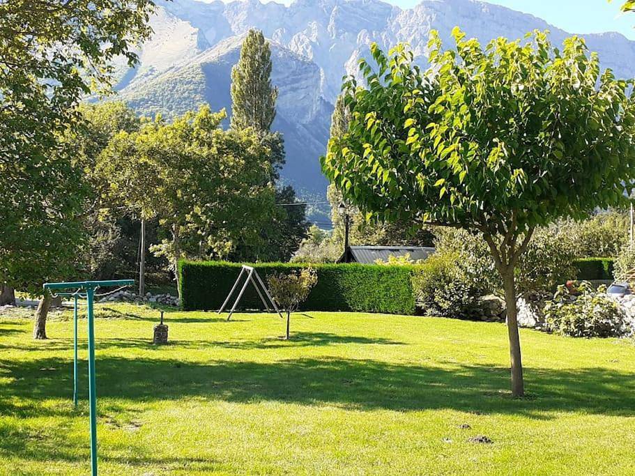 Three-Bedroom House in Aubessagne, Parc national des Écrins