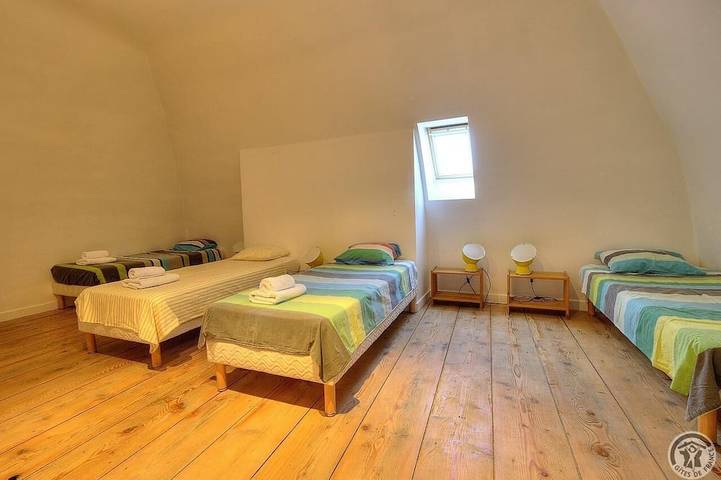 Location de vacances pour 13 personnes, avec jardin et piscine à Régnié-Durette - 3