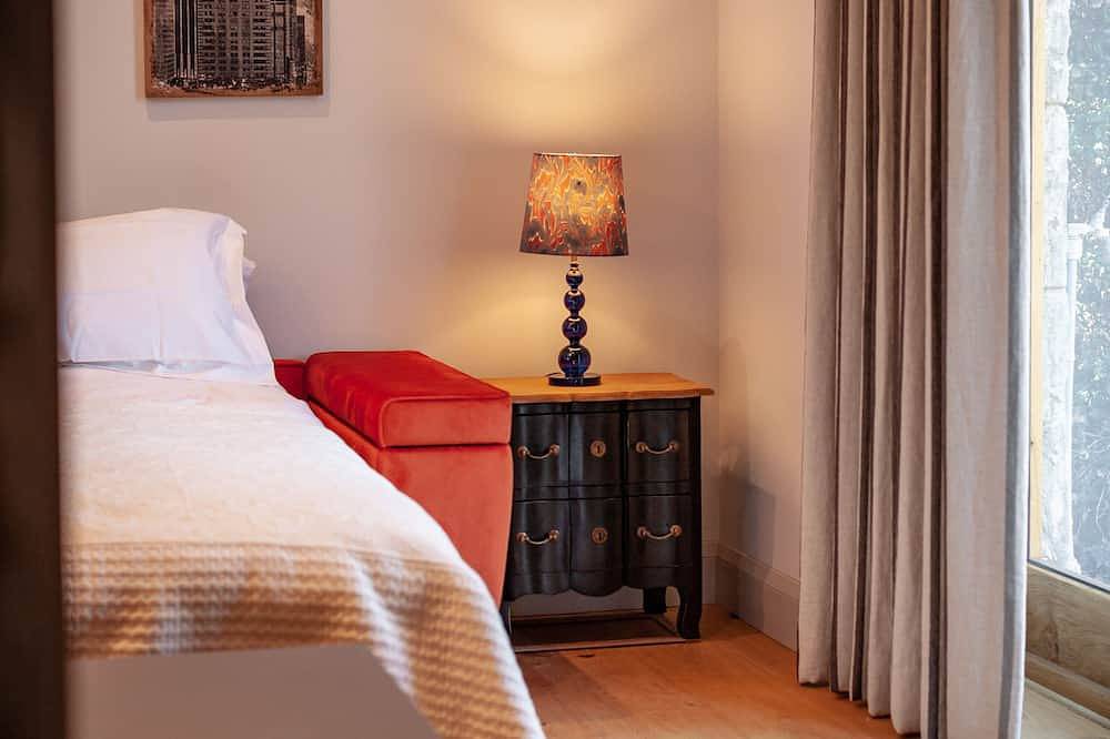 The Studio - A Unique and Luxurious Country Barn Conversion in Castle Bytham, Lincolnshire
