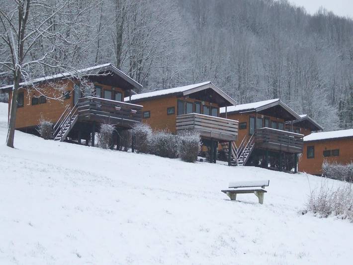 Ferienhaus für 5 Personen, mit Terrasse und Garten sowie Pool, mit Haustier