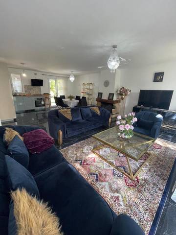 Cottage pour 6 personnes, avec jardin à Eaubonne